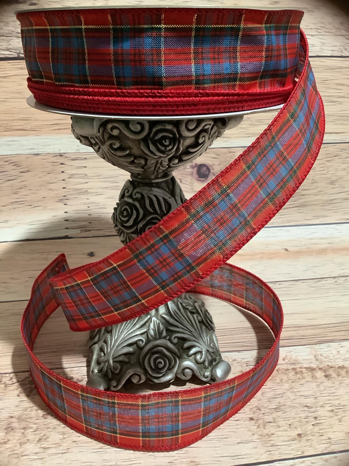 1.5" x 5 Yards Christmas Plaid Wired Ribbon - Red, Blue And Geen With Metallic Gold Plaid -  Wired Ribbon