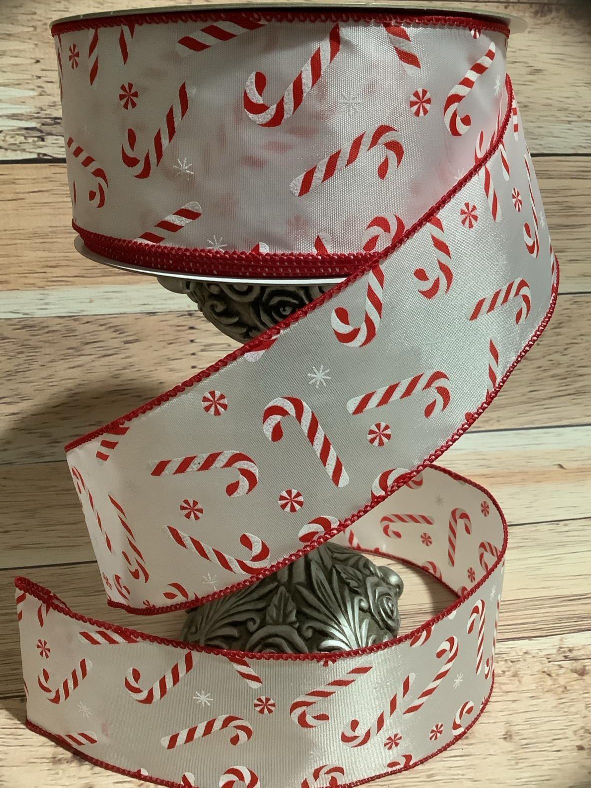 2.5" x 5 Yards Candy Cane Wired Ribbon - Red And White Christmas Ribbon - Ribbon For Bows, Wreaths And Home Decor