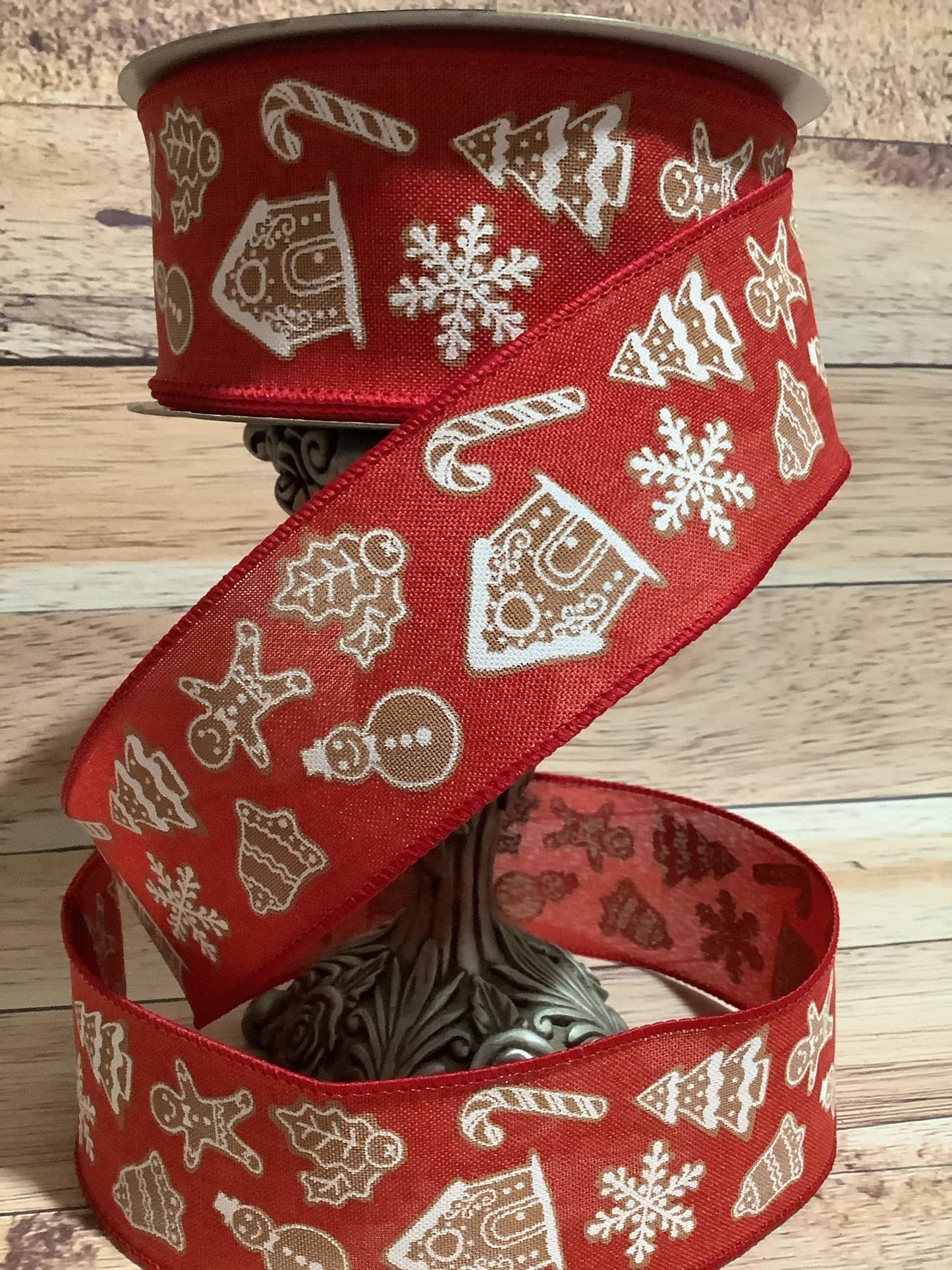 2.5" x 5  Yards Red Canvas Wired Ribbon With Gingerbread Cookies Printed - Wired Christmas Ribbon