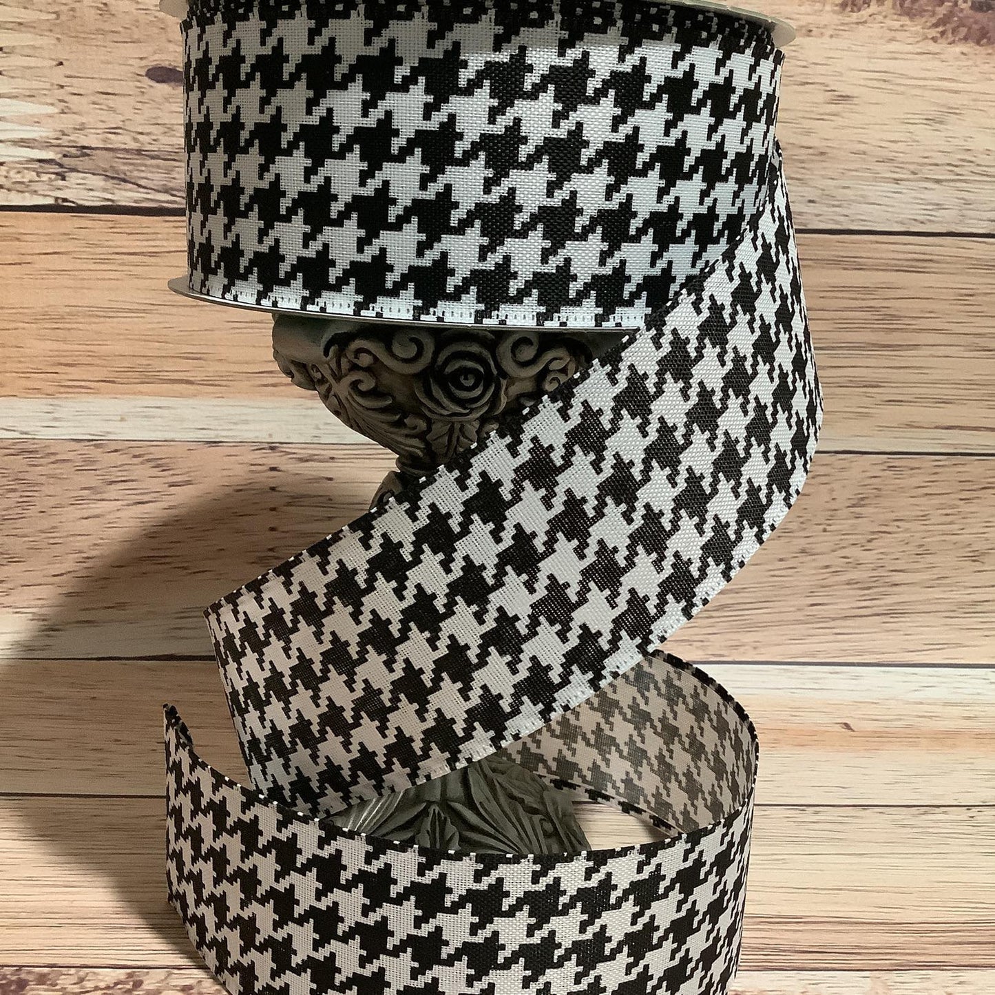 2.5" x 5 Yards - Houndstooth Wired Ribbon - Black And White - Ribbon By Yard - Ribbon For Bows, Wreaths And Home Decor